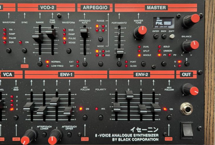 Black Corporation ISE-NIN Synthesizer rechtes Panel