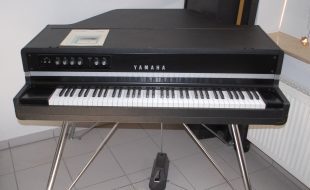 Yamaha CP-70B Stage Piano + Lautsprecher Yamaha A4115H