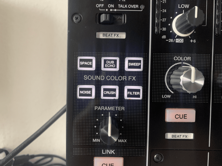 Die Sound Color FX vom Pioneer DJM-900NXS2 4-Kanal DJ-Mixer.
