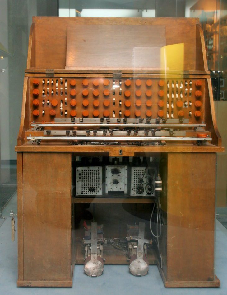 Das Mixtur-Trautonium im Deutschen Museum Bonn