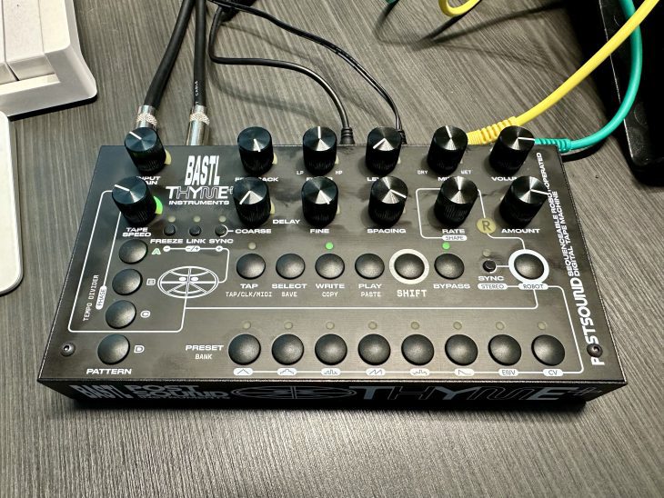 Bastl_Thymeplus_table