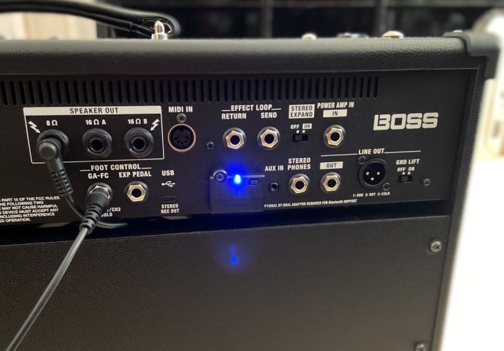 Boss Katana Artist Gen 3 Anschlüsse und Bluetooth-Adapter