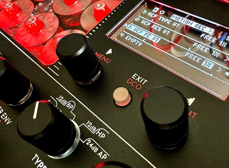 Display des Gamechanger Audio Motor Synth MKII