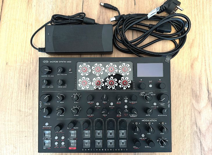 Lieferumfang des Gamechanger Audio Motor Synth MKII