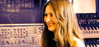 Interview: Jessica Kert, Synthesizer-Musikerin aus SchneidersLaden