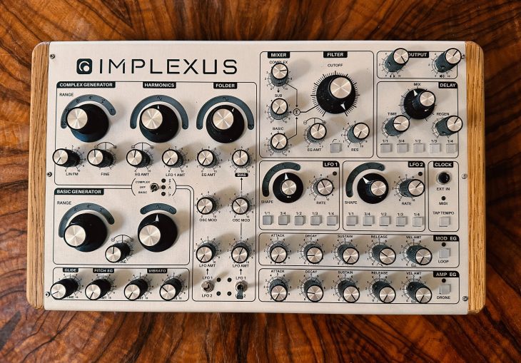 Majella Implexus Synthesizer Aufsicht